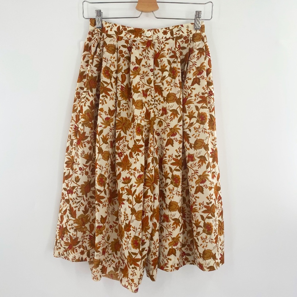 Vintage 90’s Floral Skirt Shorts!